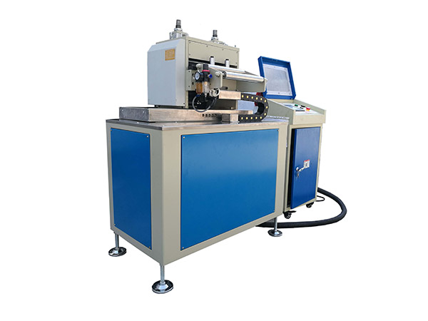 NCRF(X-Y)伺服偏擺滾輪送料機(jī) NCRF(X-Y)伺服偏擺滾輪送料機(jī)